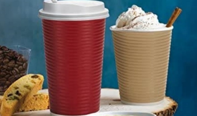 Lillian : Elegant Disposable Tableware for Special Occasions